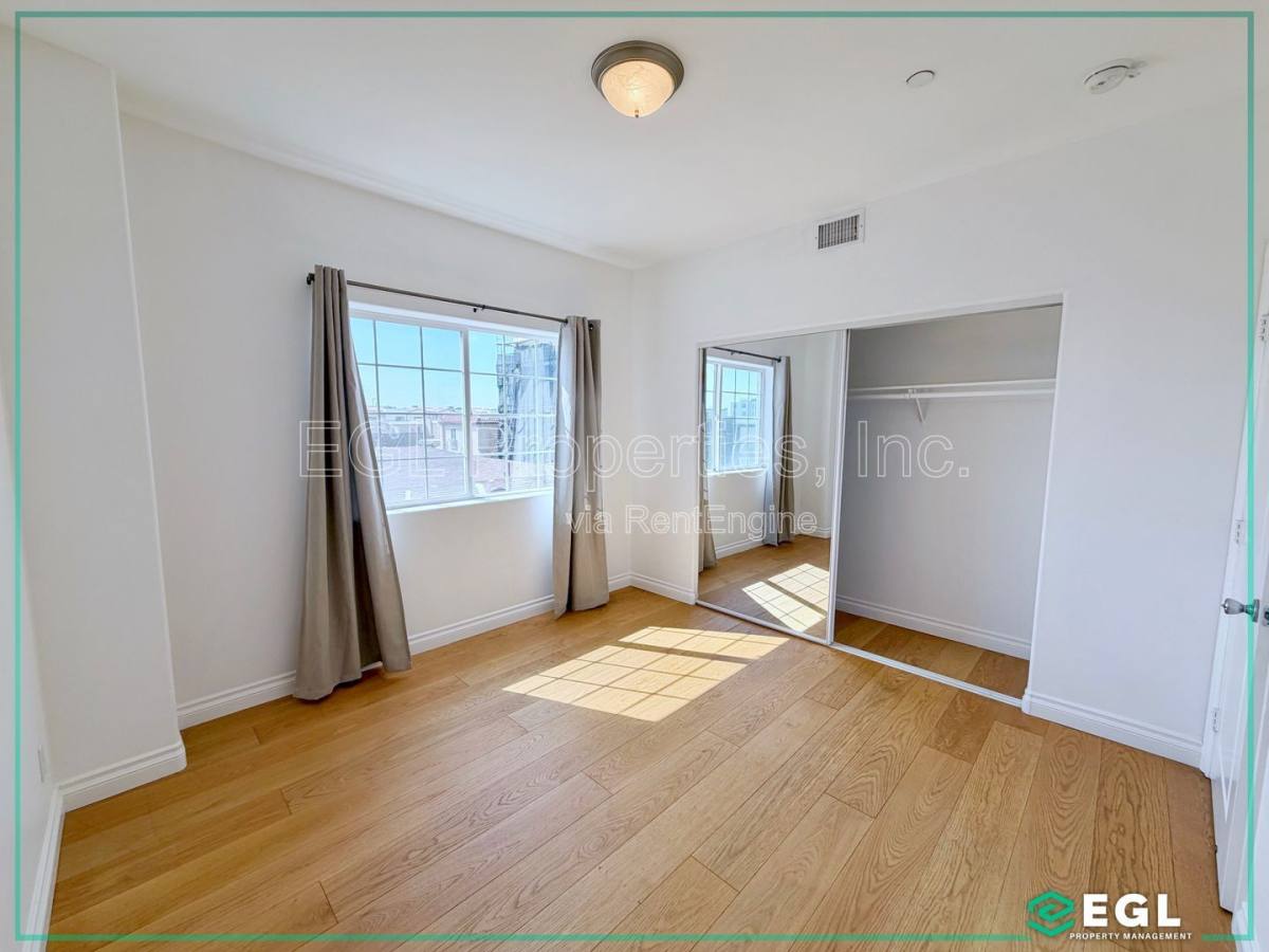 Apartment for rent at 1521 S Hayworth Ave #102, Los Angeles, CA 90035