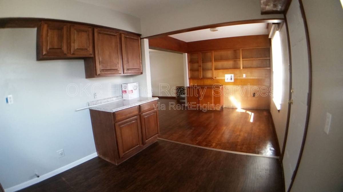 House for rent at 630 SE 21st St, Oklahoma City, OK 73129
