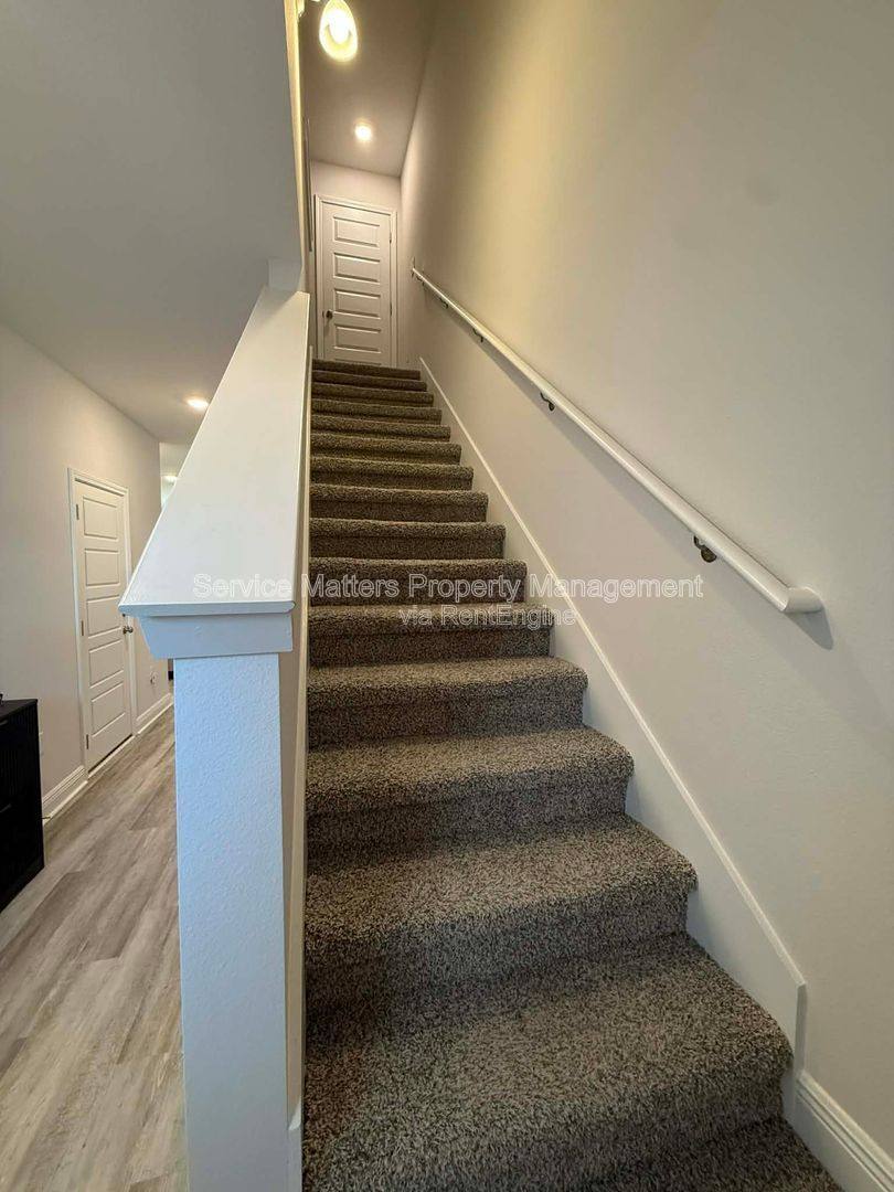 Townhouse for rent at 1401 Maritime Dr, Pensacola, FL 32507