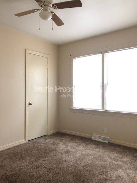 House for rent at 1938 Shade Ave, Florence, AL 35630