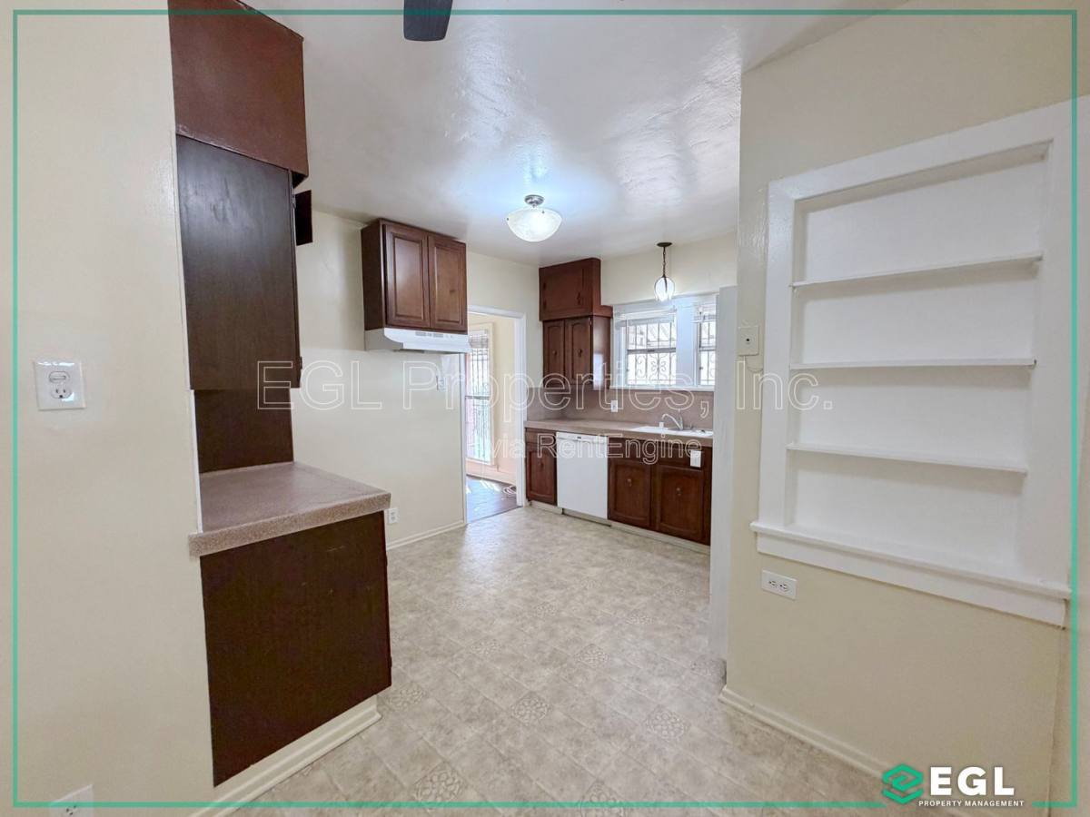 Apartment for rent at 4861 W 23rd St, Los Angeles, CA 90016