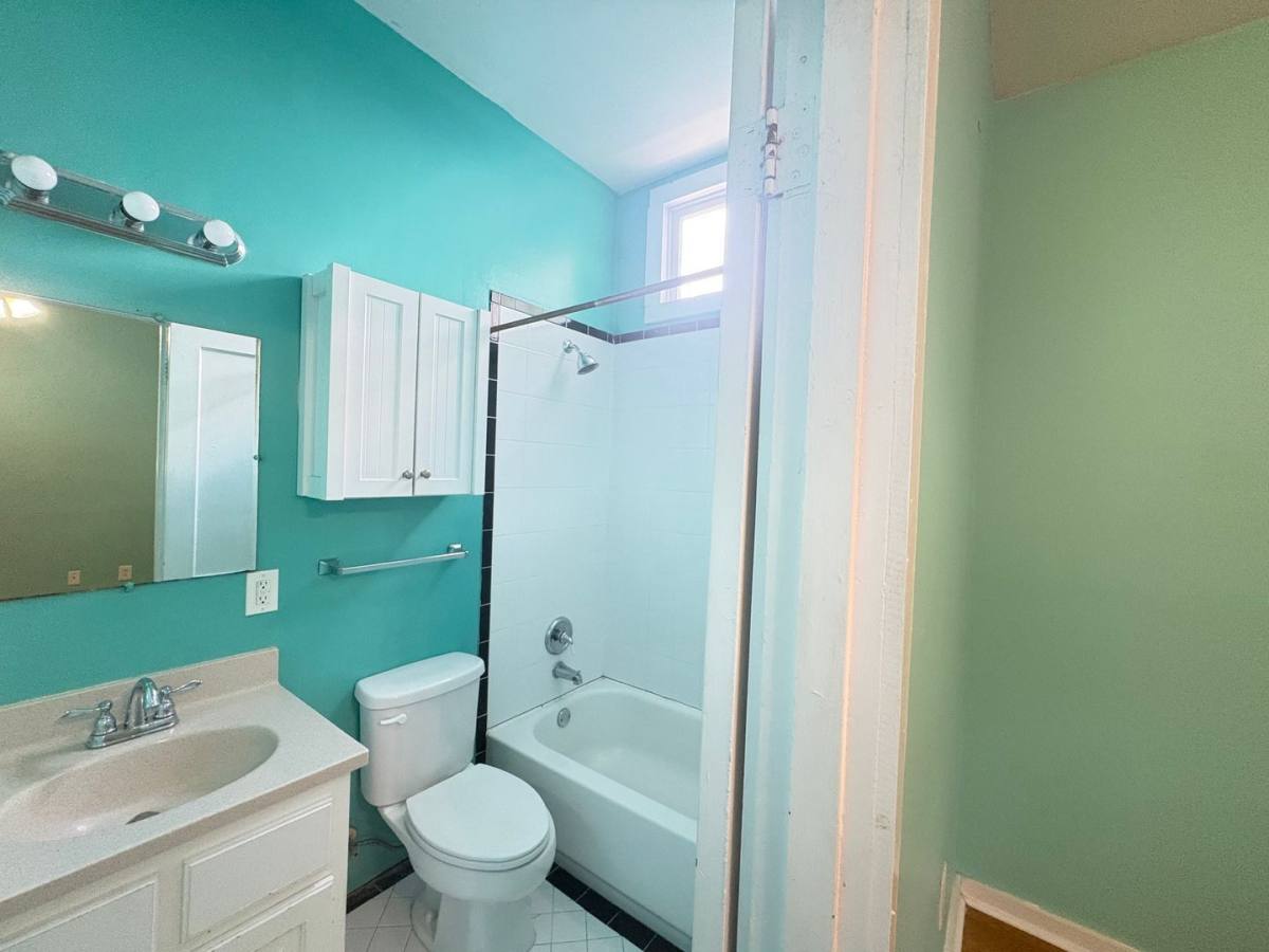 Apartment for rent at 888 Walnut St Lane, Macon, GA 31201