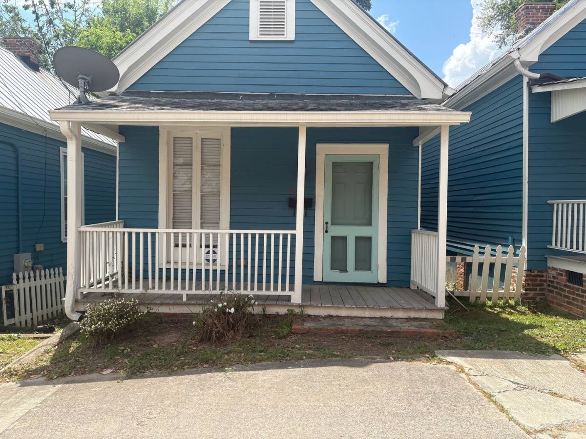 Apartment for rent at 888 Walnut St Lane, Macon, GA 31201