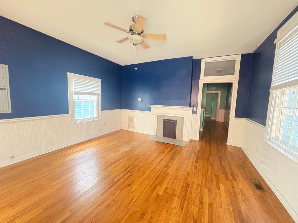 Apartment for rent at 888 Walnut St Lane, Macon, GA 31201