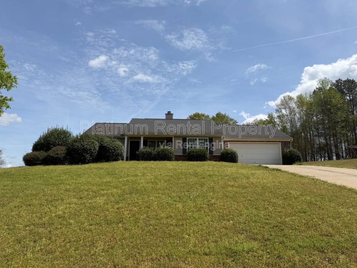 House for rent at 105 Platte St, Winder, GA 30680