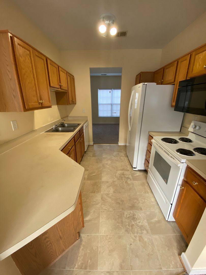 Townhouse for rent at 5504 Millstream Lane, Henrico, VA 23228