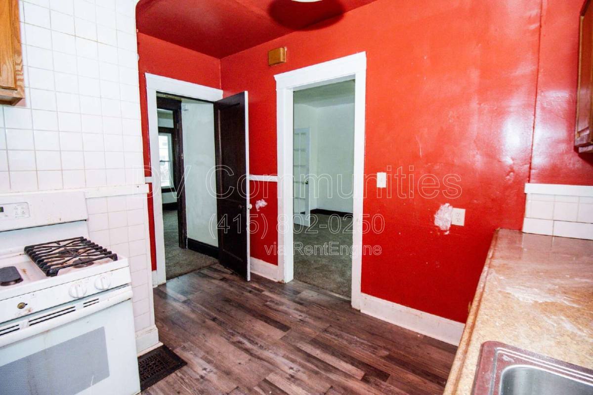 House for rent at 9711 Parmelee Ave, Cleveland, OH 44108