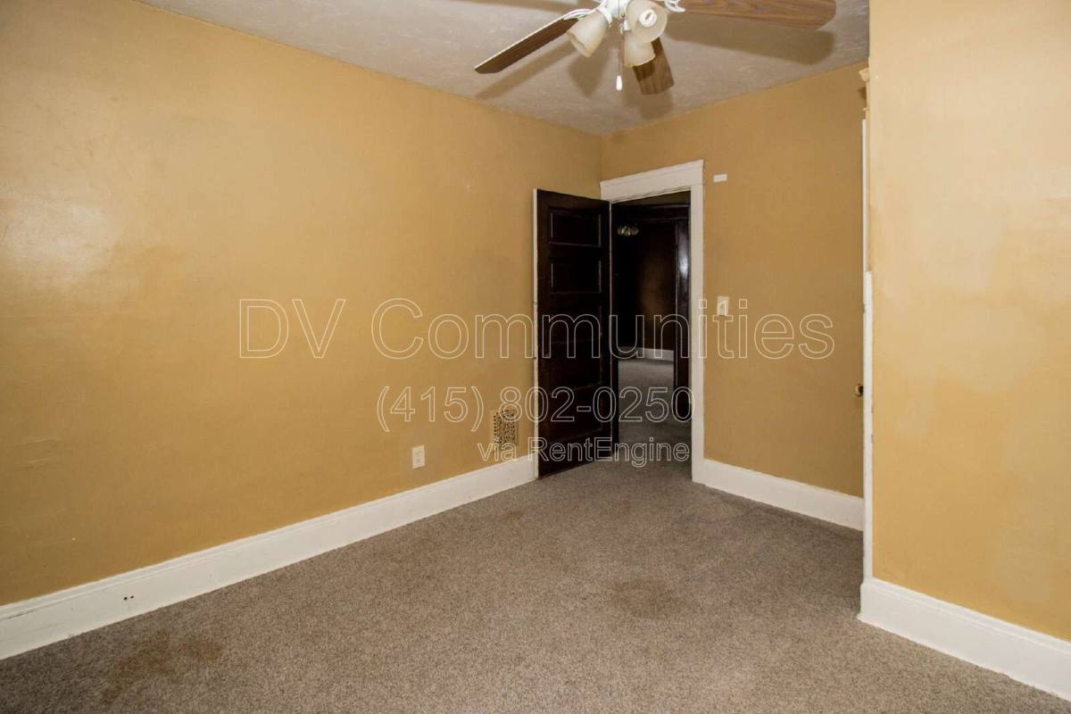 House for rent at 9711 Parmelee Ave, Cleveland, OH 44108