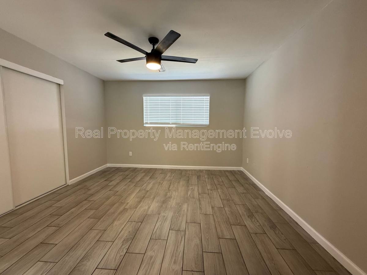 Apartment for rent at 3302 W Loma Lane #3, Phoenix, AZ 85051