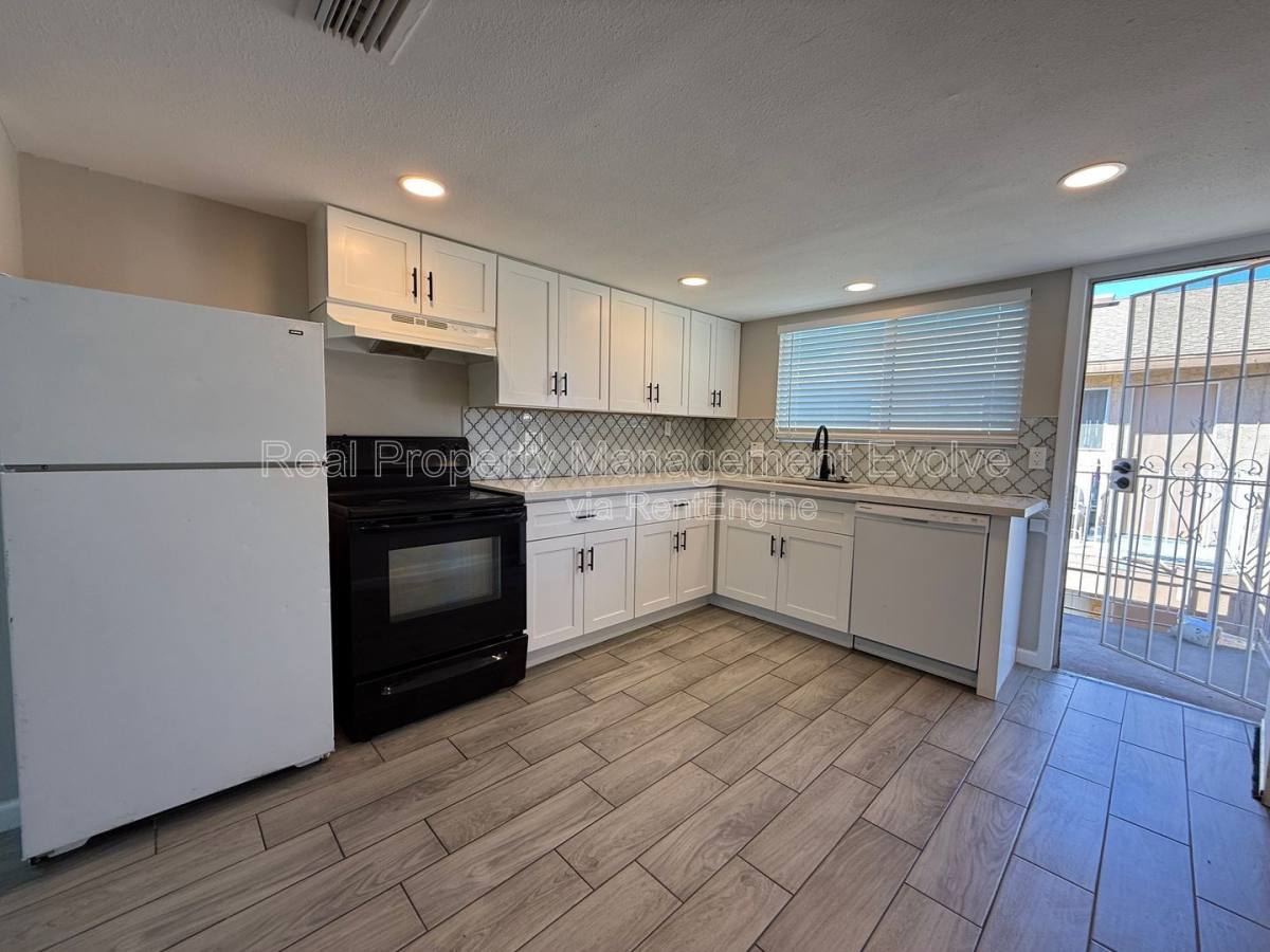 Apartment for rent at 3302 W Loma Lane #3, Phoenix, AZ 85051