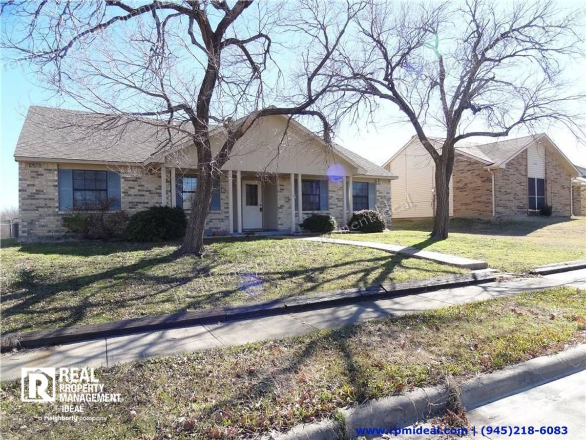House for rent at 7712 Underwood Dr, The Colony, TX 75056