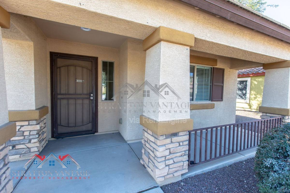 House for rent at 9096 N 97th Dr, Peoria, AZ 85345