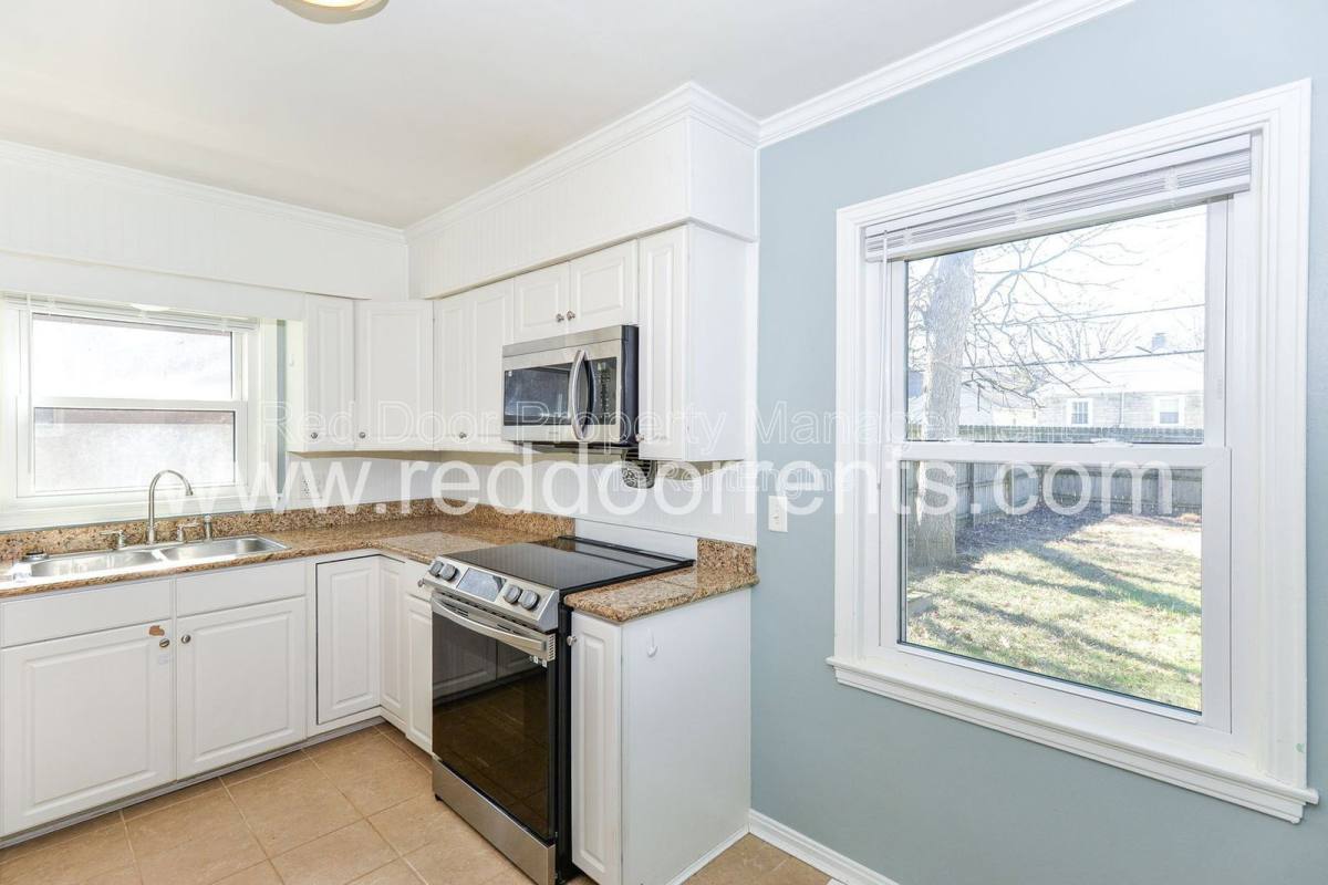 House for rent at 4930 N Illinois St, Indianapolis, IN 46208