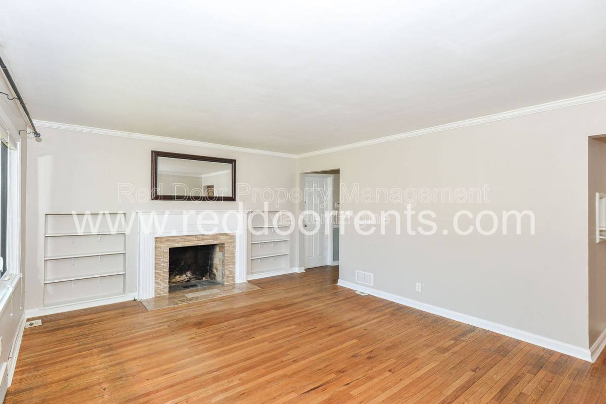 House for rent at 4930 N Illinois St, Indianapolis, IN 46208