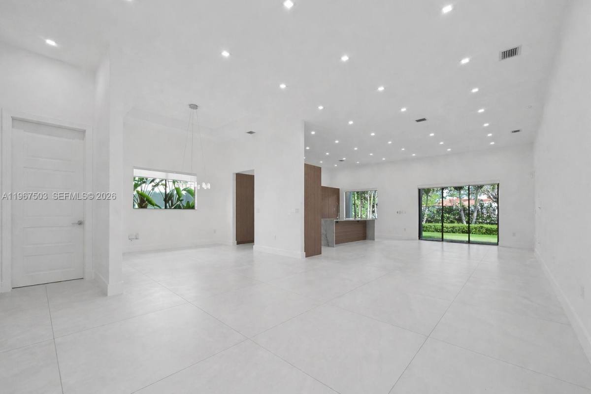 House for rent at 7733 SW 193rd St, Miami, FL 33157