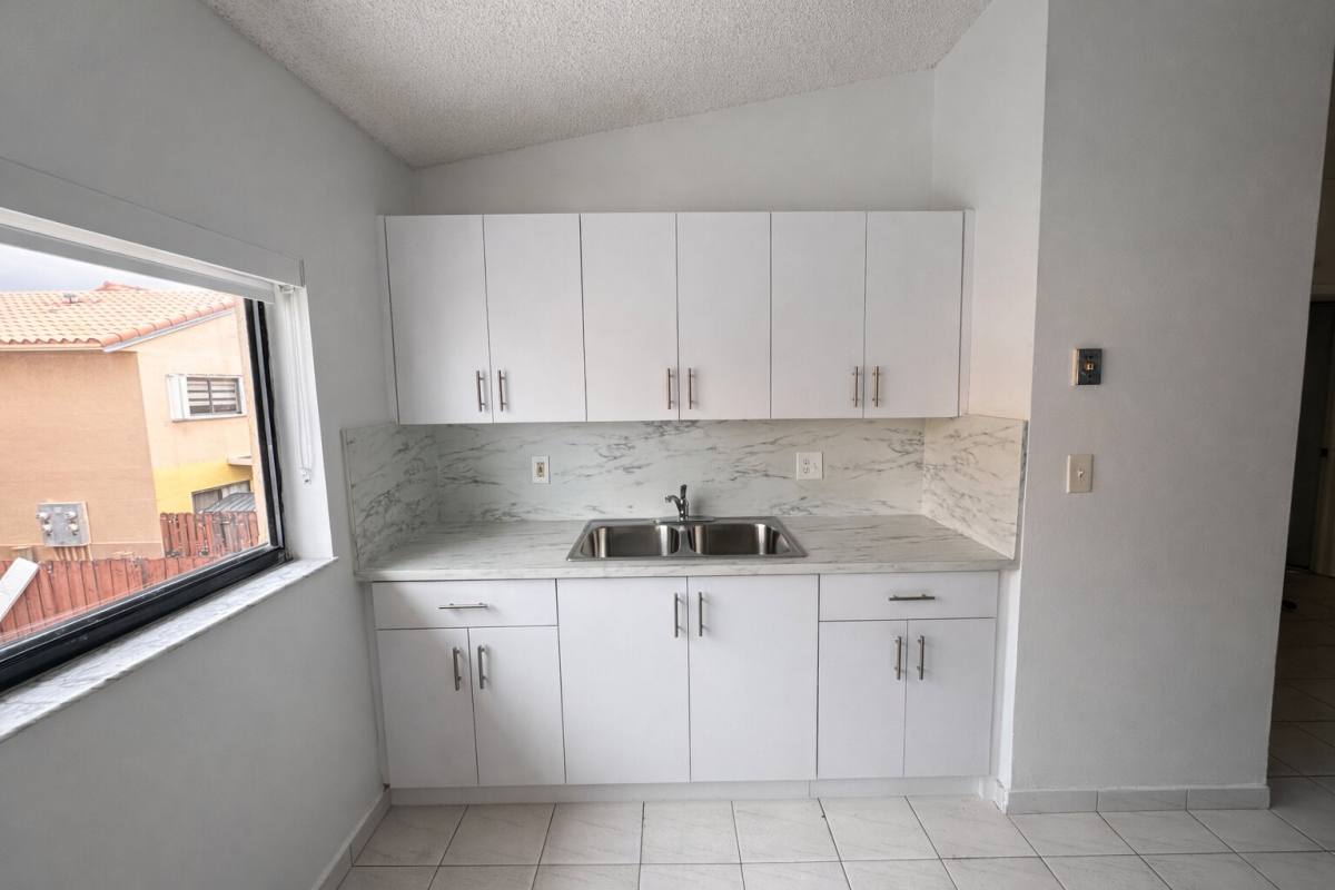 Condo for rent at 7891 W 29th Way, Hialeah, FL 33018
