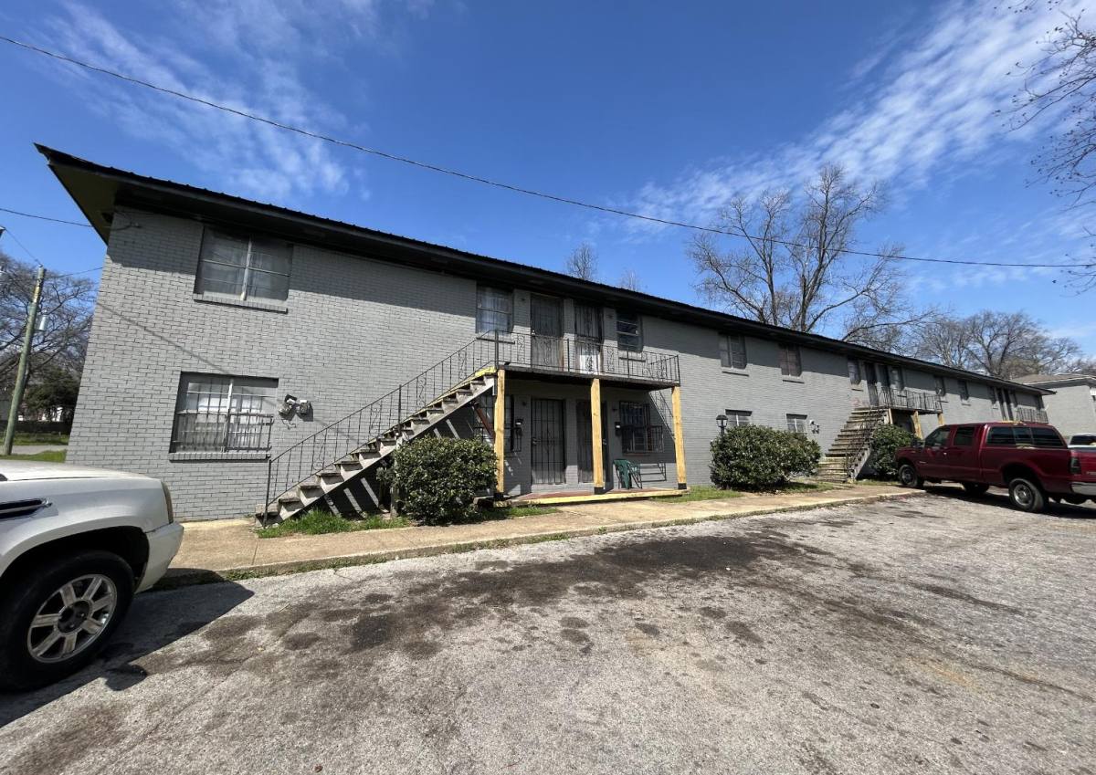 Apartment for rent at 1113 14th St N E, Birmingham, AL 35204