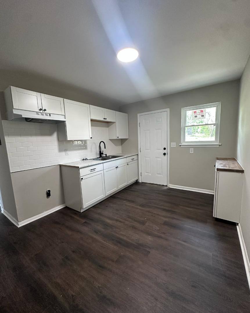 Apartment for rent at 1113 14th St N E, Birmingham, AL 35204