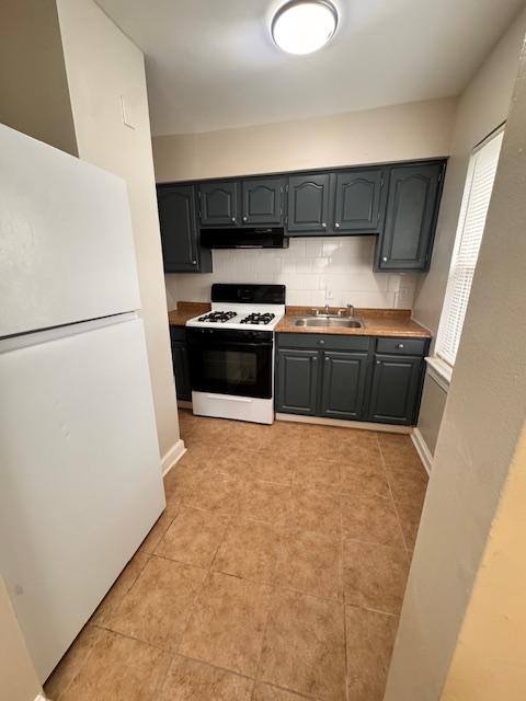 Apartment for rent at 1700 29th St SE #102, Washington, DC 20020
