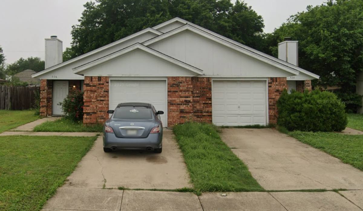 House for rent at 926 Irene St, Burleson, TX 76028