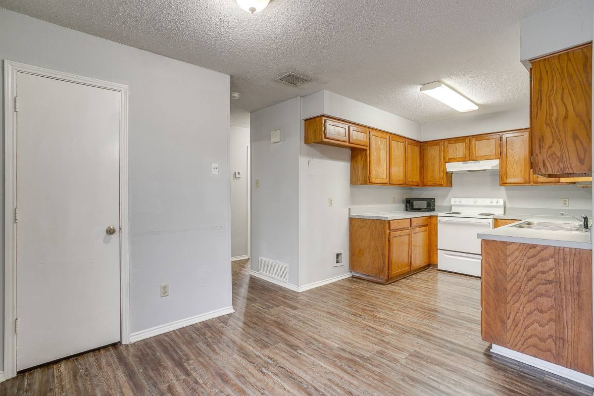 House for rent at 926 Irene St, Burleson, TX 76028