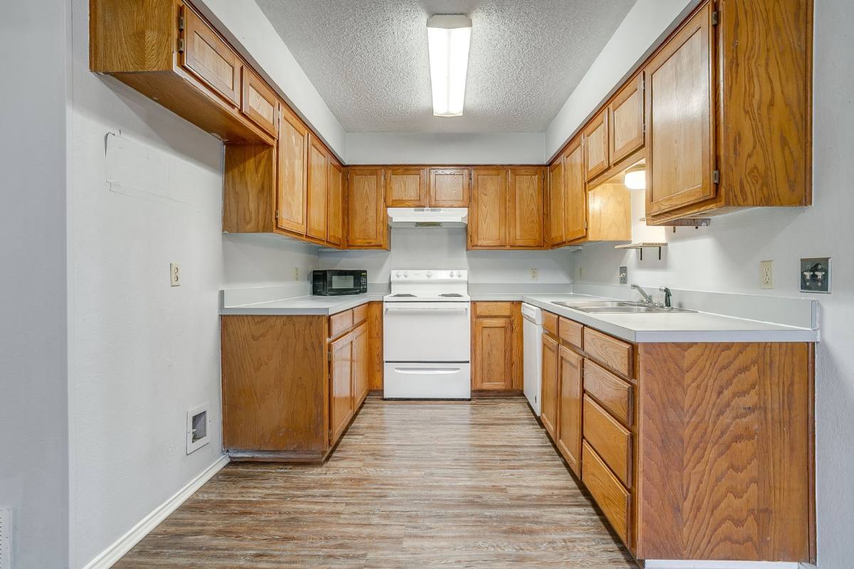 House for rent at 926 Irene St, Burleson, TX 76028