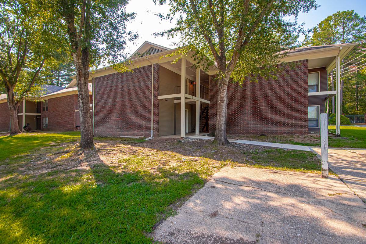 Apartment for rent at 1810 Bishop Rd #A1, Bryant, AR 72022