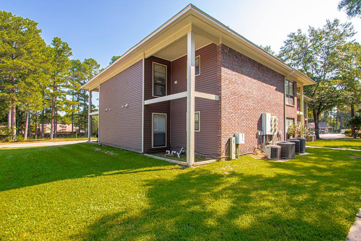 Apartment for rent at 1810 Bishop Rd #A1, Bryant, AR 72022