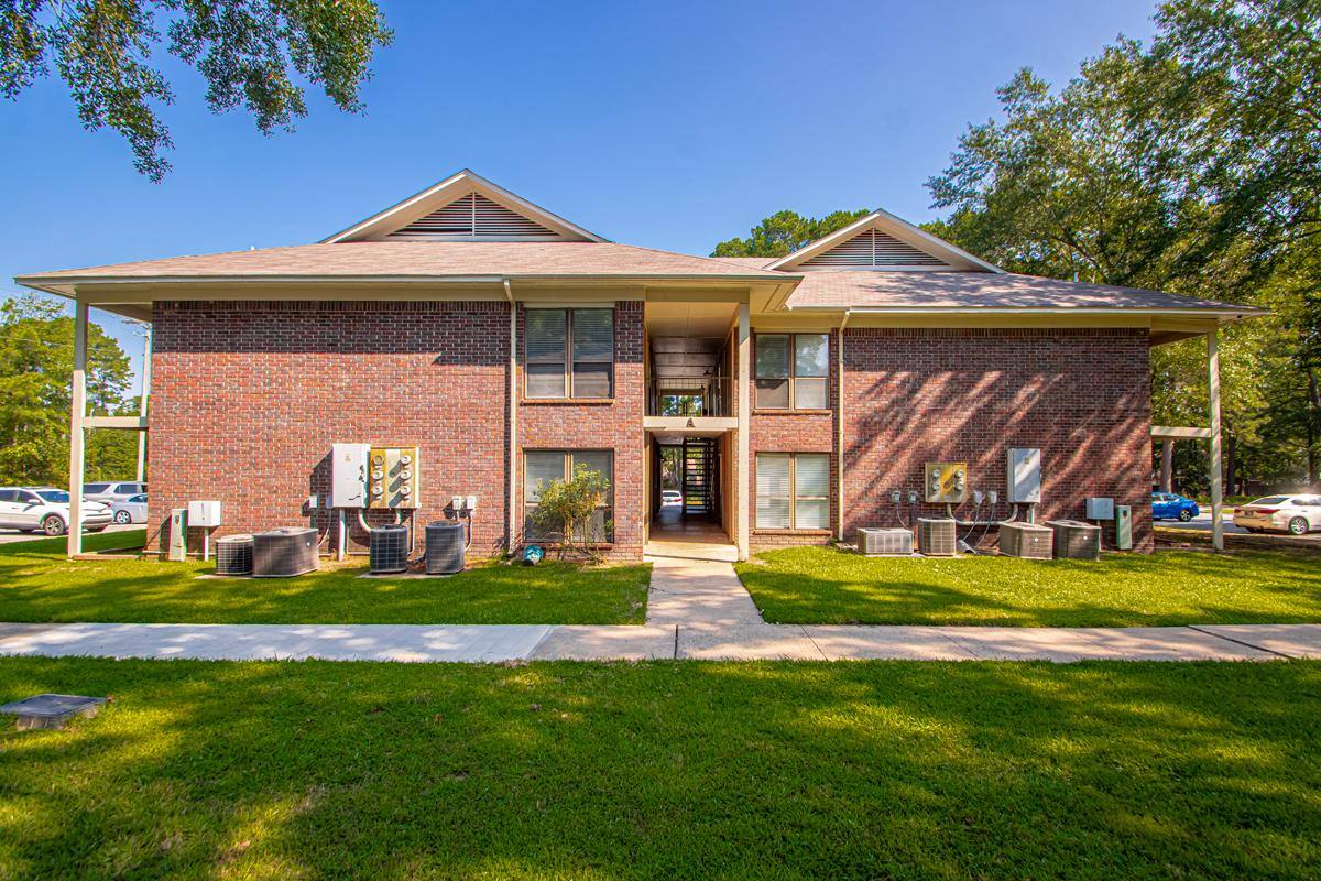 Apartment for rent at 1810 Bishop Rd #A1, Bryant, AR 72022