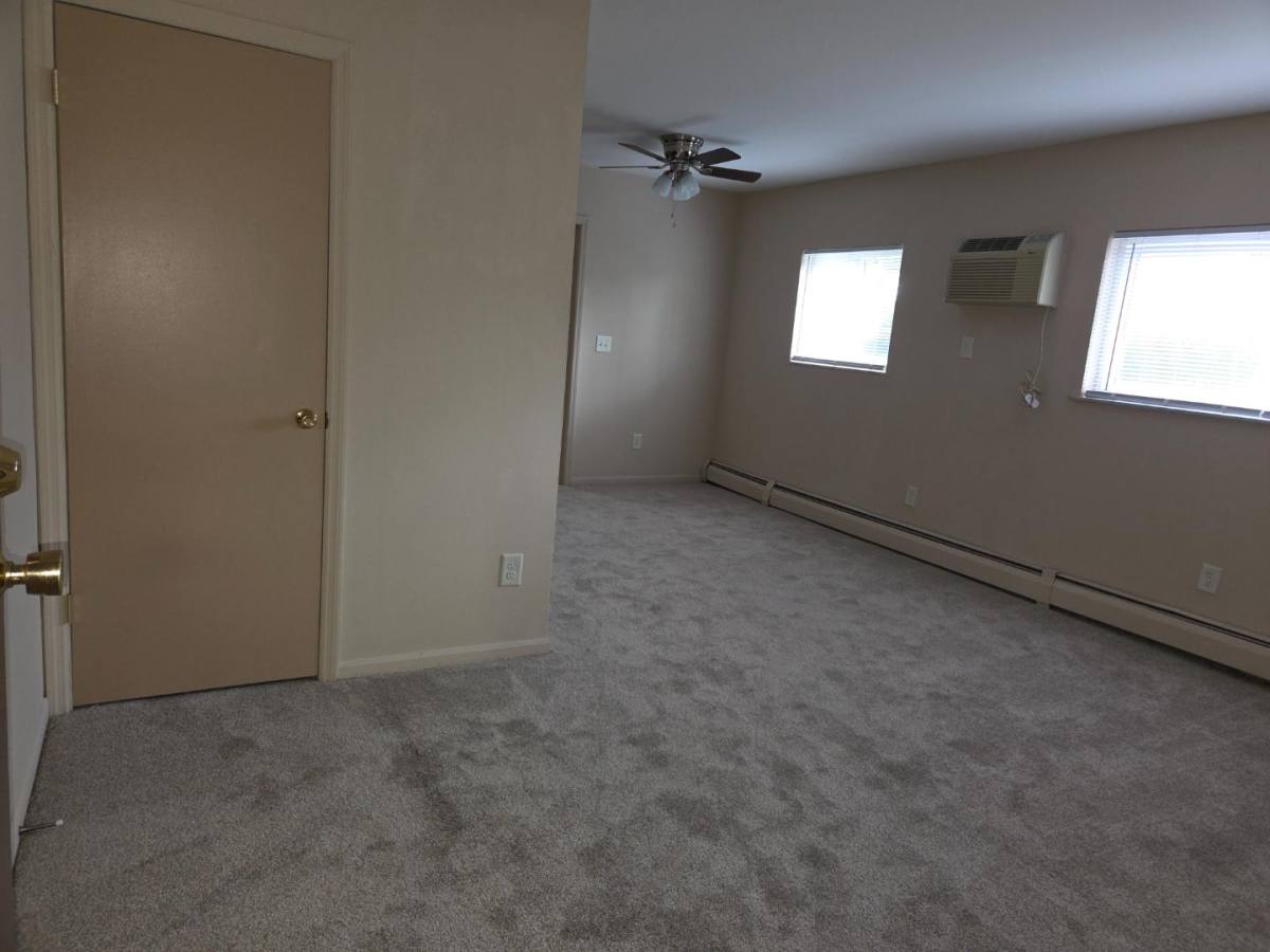 Apartment for rent at 3932-3936 Banks Rd #2, Cincinnati, OH 45245