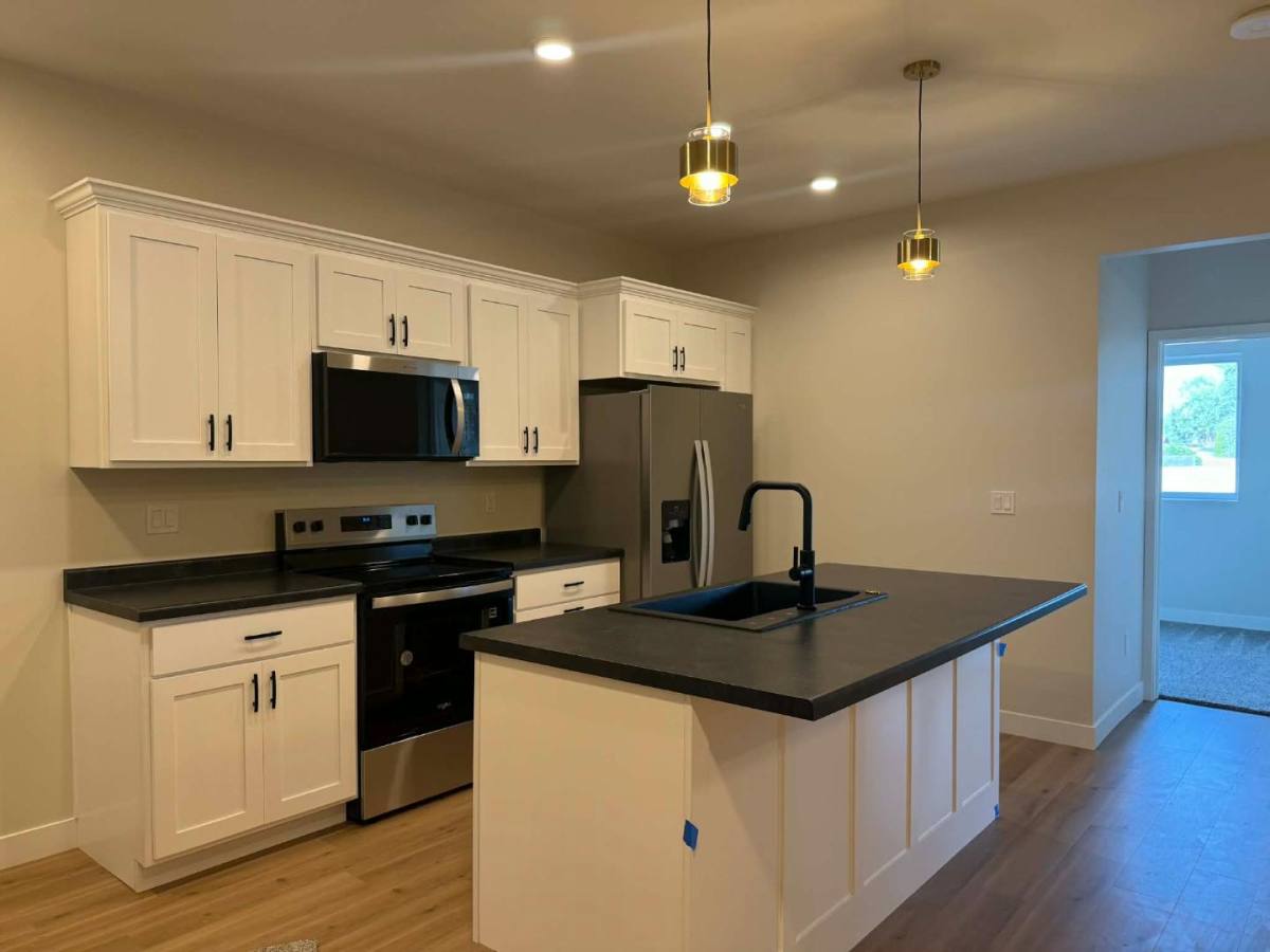 Apartment for rent at 2305 Ave G #210, Fort Madison, IA 52627