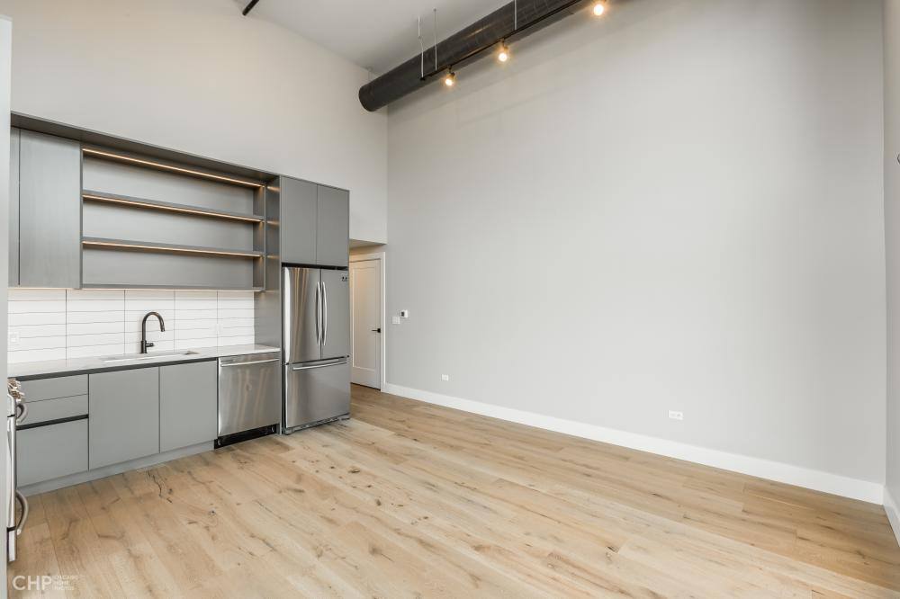 Apartment for rent at 729 N Sangamon, Chicago, IL 60642