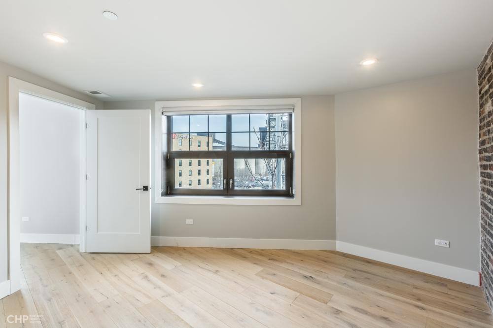 Apartment for rent at 729 N Sangamon, Chicago, IL 60642