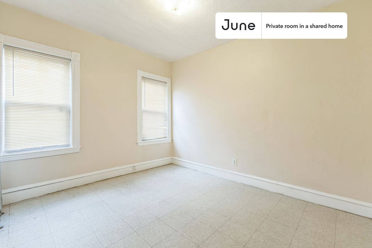 Apartment for rent at 175 River St E, Cambridge, MA 02139
