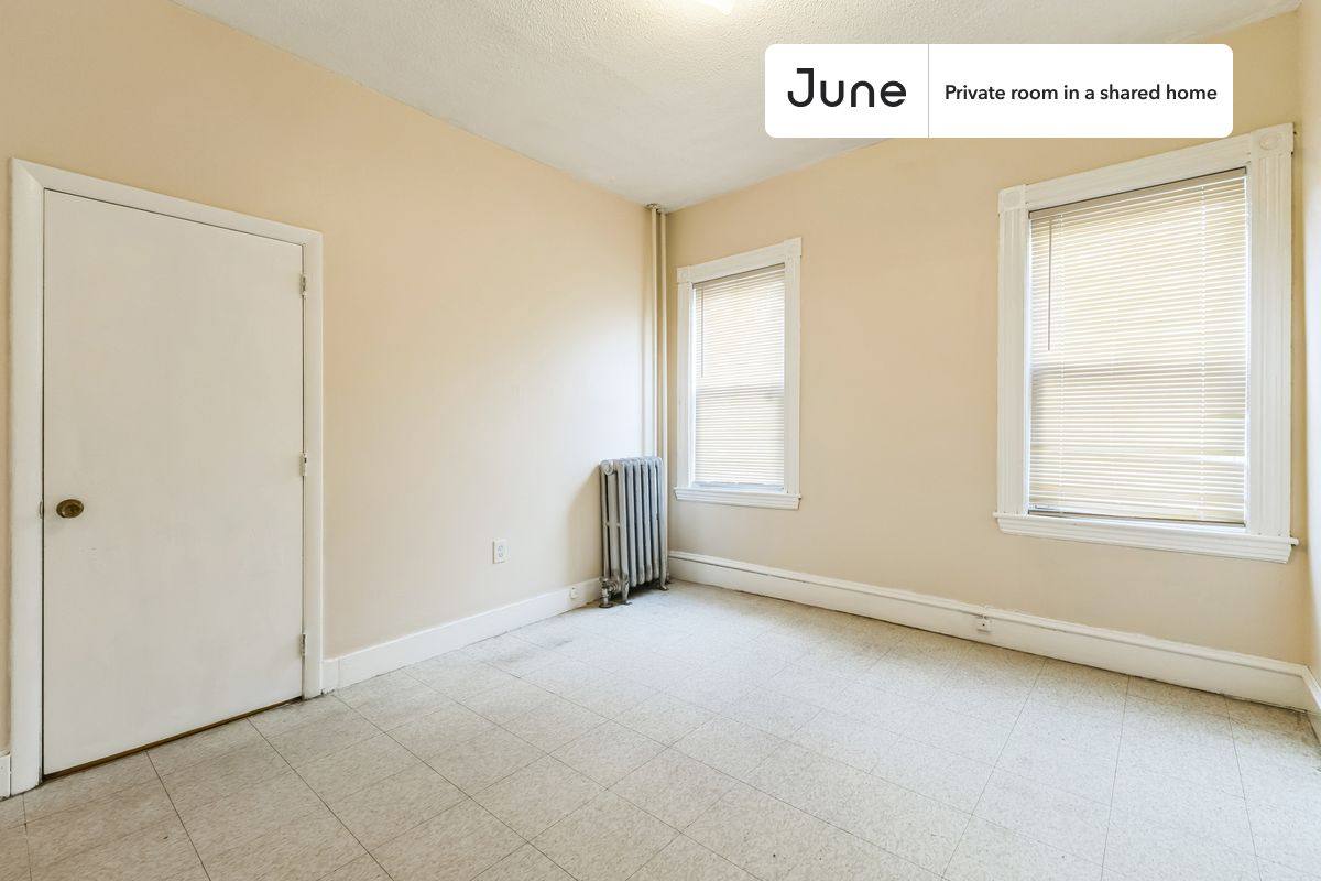 Apartment for rent at 175 River St E, Cambridge, MA 02139
