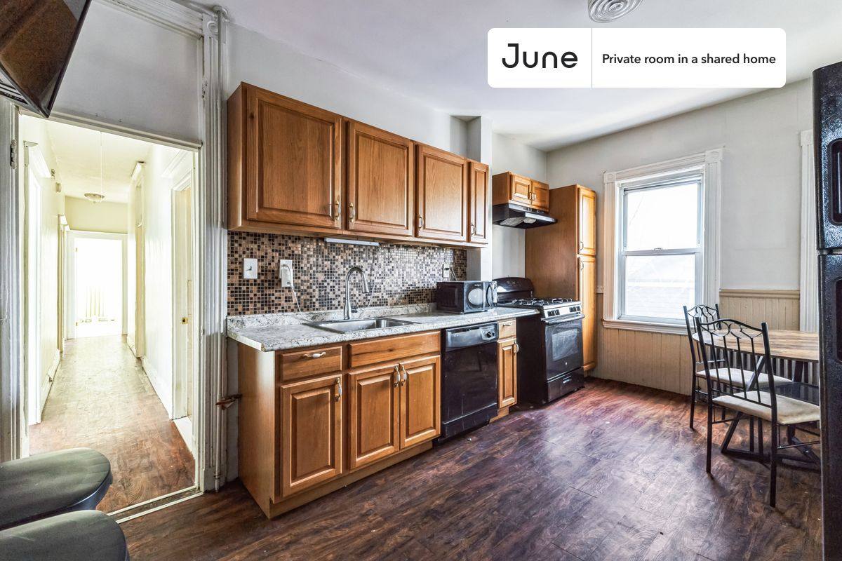 Apartment for rent at 175 River St E, Cambridge, MA 02139