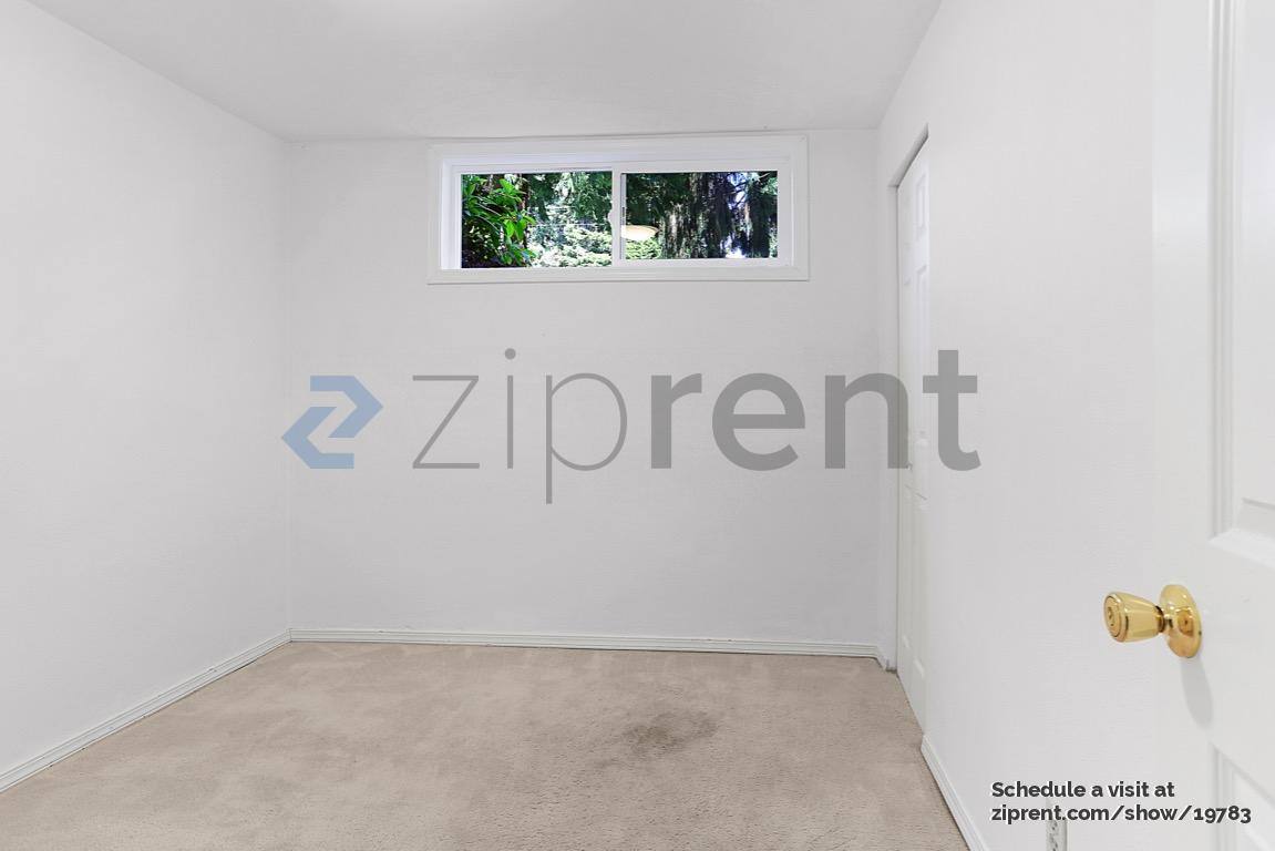 House for rent at 17815 8th Ave NE #A, Seattle, WA 98155