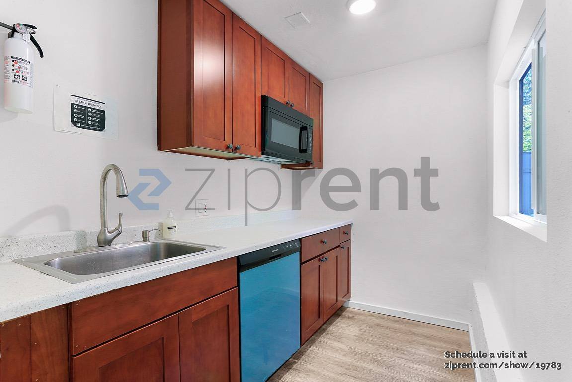 House for rent at 17815 8th Ave NE #A, Seattle, WA 98155