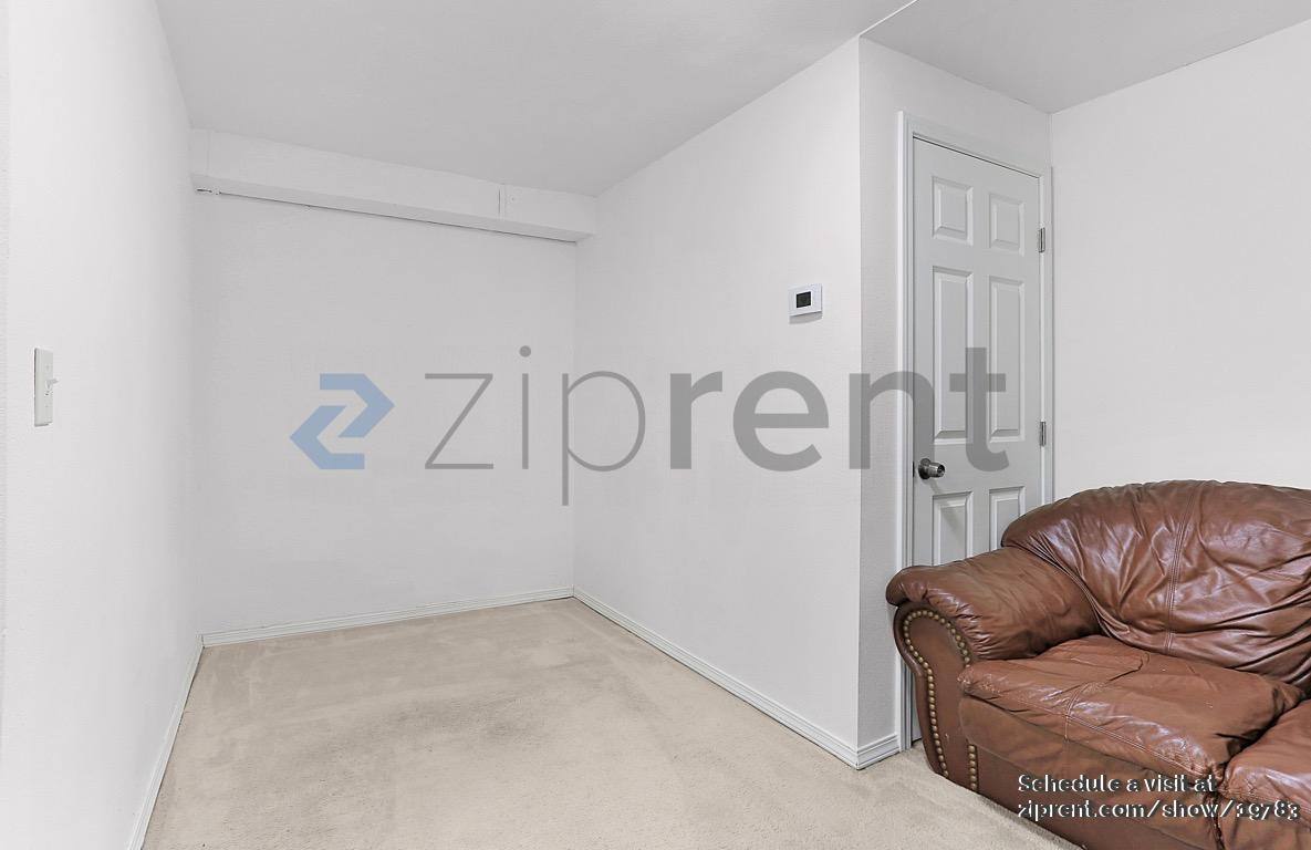 House for rent at 17815 8th Ave NE #A, Seattle, WA 98155
