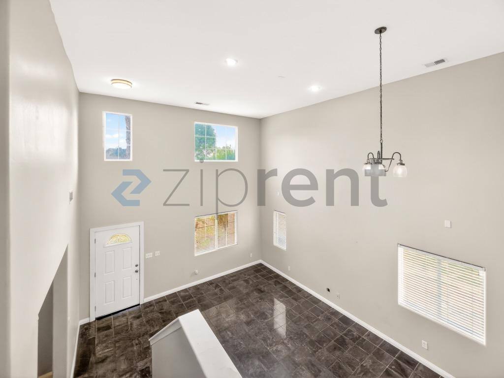 House for rent at 12104 Timberpointe Dr, Bakersfield, CA 93312