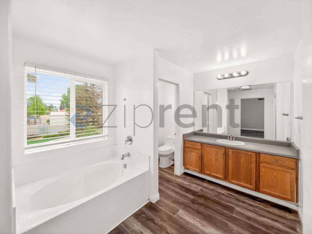 House for rent at 12104 Timberpointe Dr, Bakersfield, CA 93312