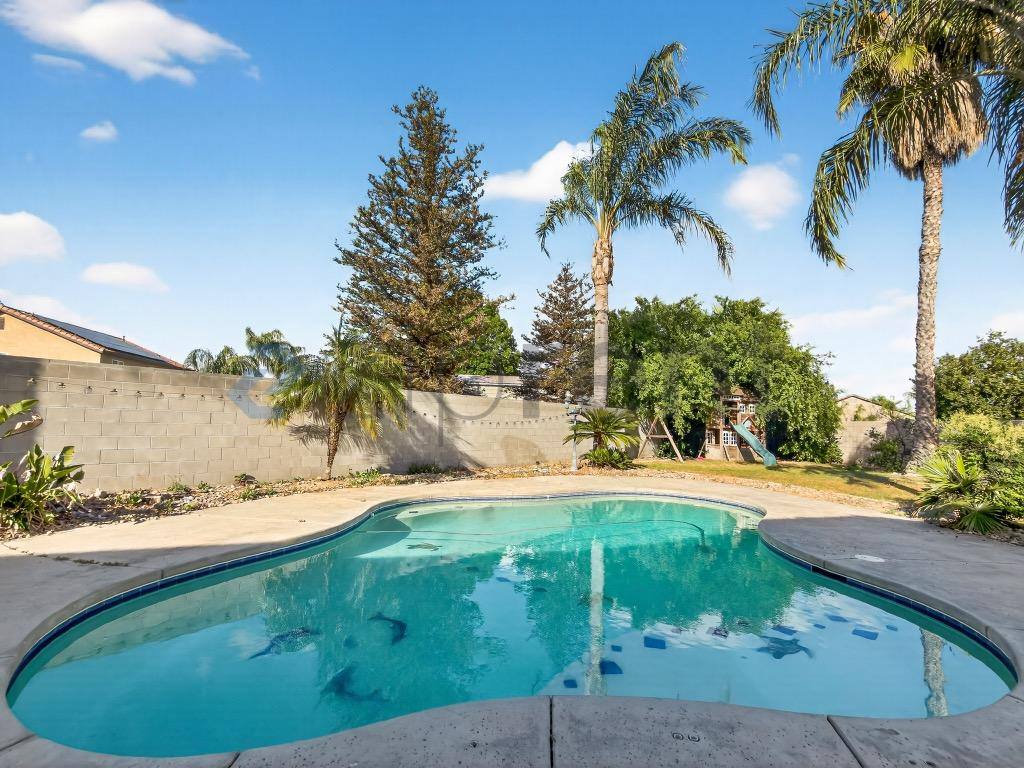 House for rent at 12104 Timberpointe Dr, Bakersfield, CA 93312