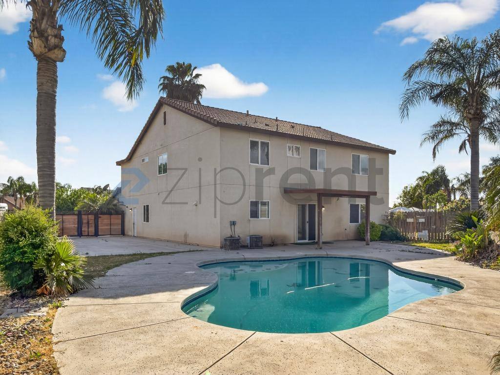 House for rent at 12104 Timberpointe Dr, Bakersfield, CA 93312