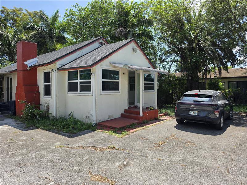House for rent at 4616 SW 33rd Ave, Fort Lauderdale, FL 33312