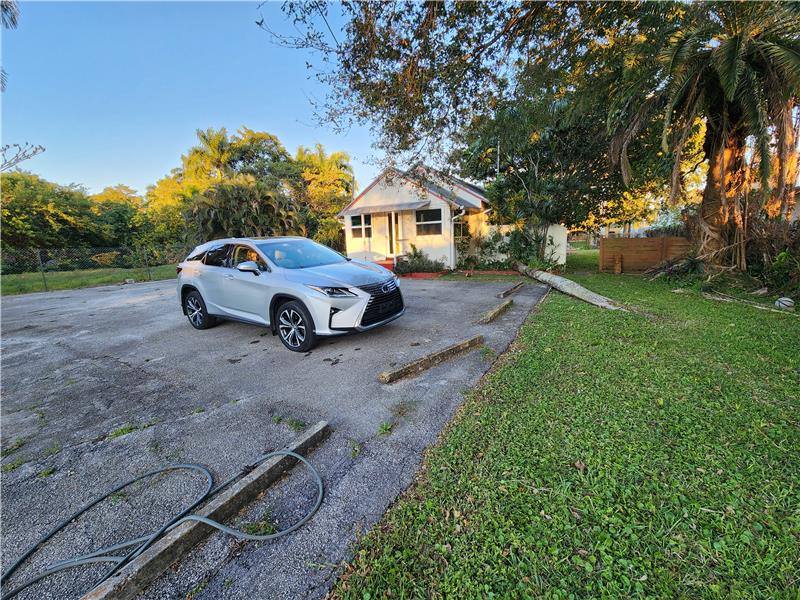 House for rent at 4616 SW 33rd Ave, Fort Lauderdale, FL 33312