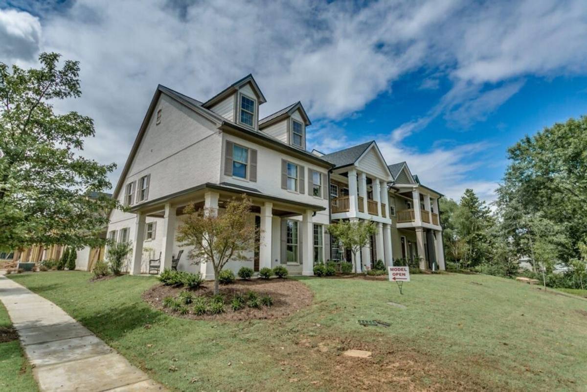 Townhouse for rent at 1401 Pinnacle Park Lane, Tuscaloosa, AL 35406
