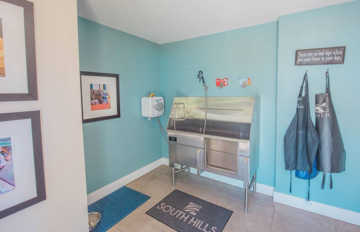 Apartment for rent at 2900 E Virginia Ave, West Covina, CA 91791