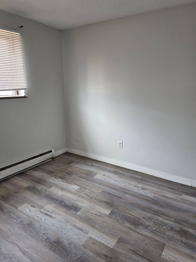 Apartment for rent at 800 N Omaha Ave, Sioux Falls, SD 57103