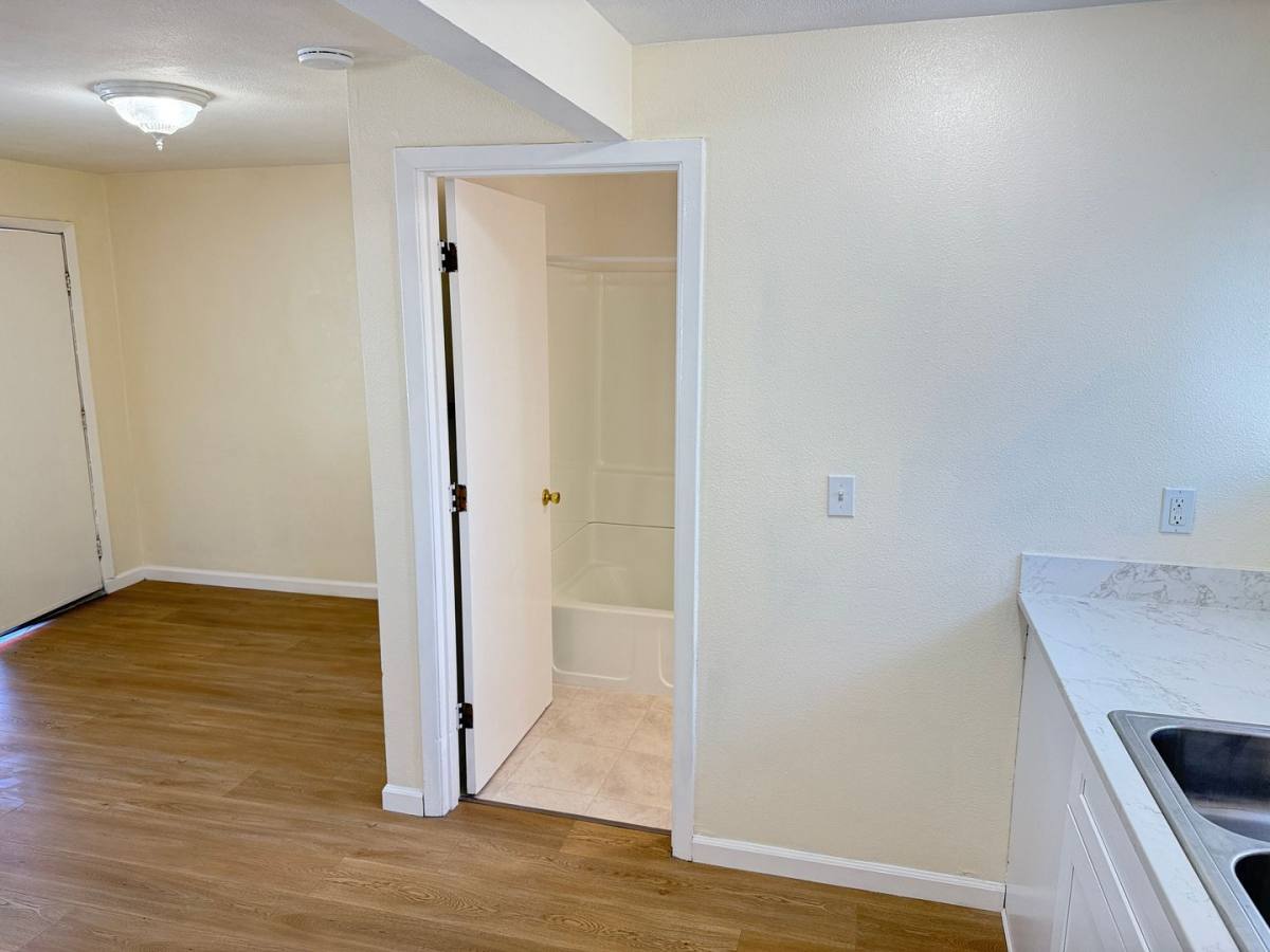 House for rent at 1248 Juniper St, Junction City, OR 97448