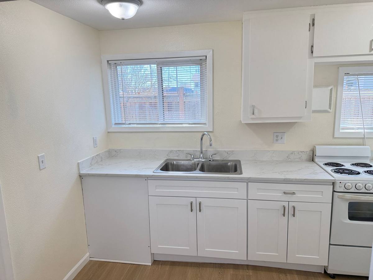 House for rent at 1248 Juniper St, Junction City, OR 97448